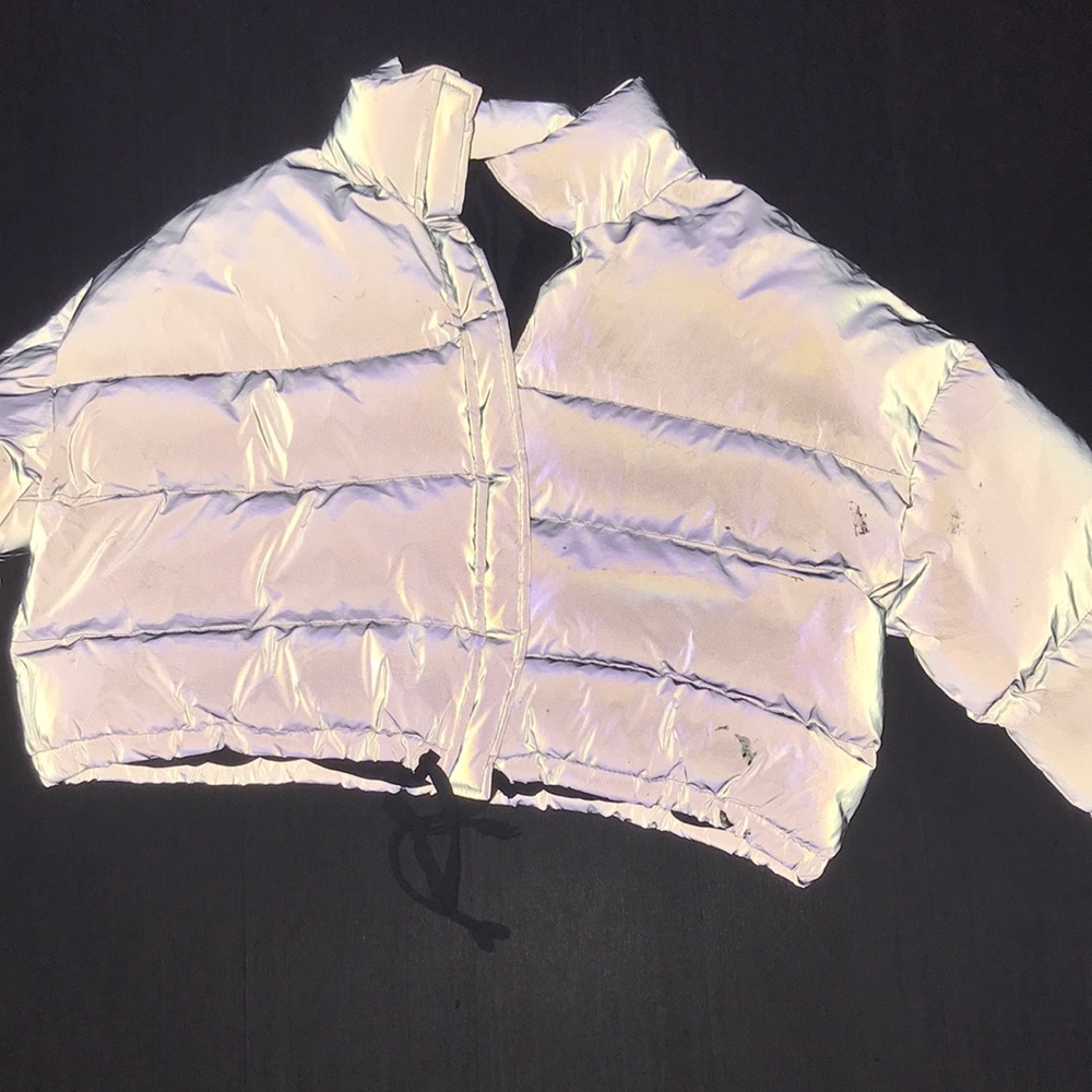 Reflective crop snow jacket